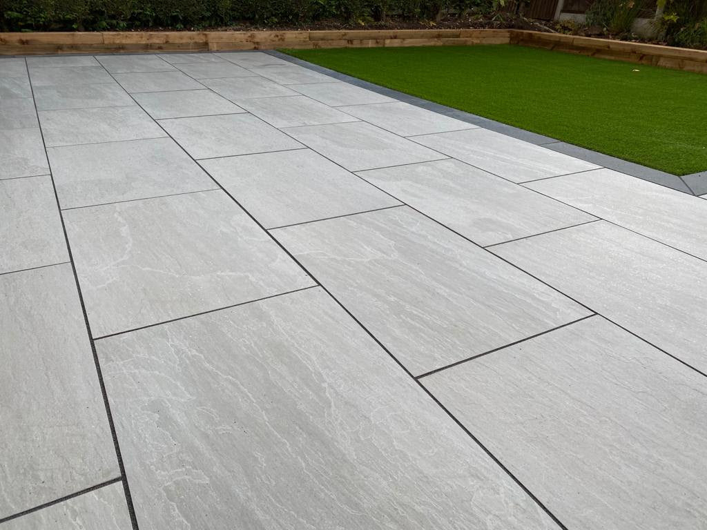 Kandla Grey 900x600 Porcelain Patio Slabs – Sleek & Durable Finish