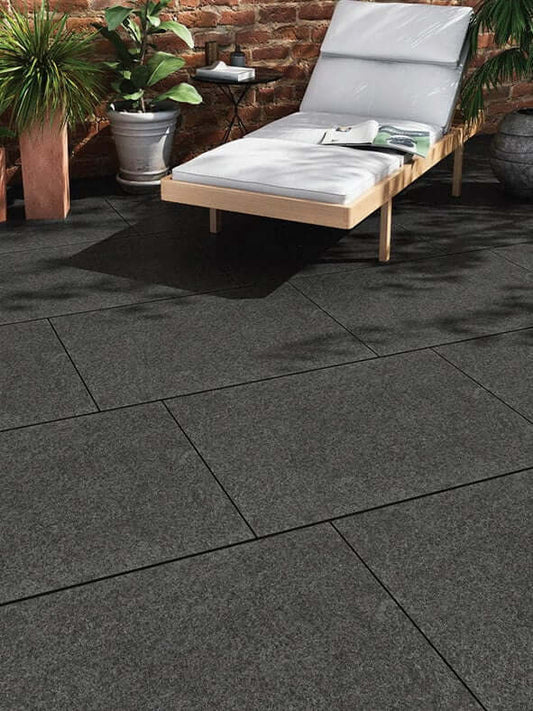 Creating a seamless indoor-outdoor transition with porcelain tiles