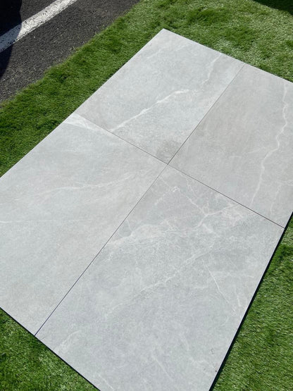 Bodo white porcelain paving slabs laying picture in the garden of the uk house