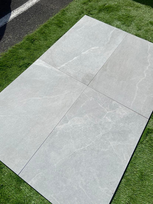 Bodo white porcelain paving slabs laying picture in the garden of the uk house