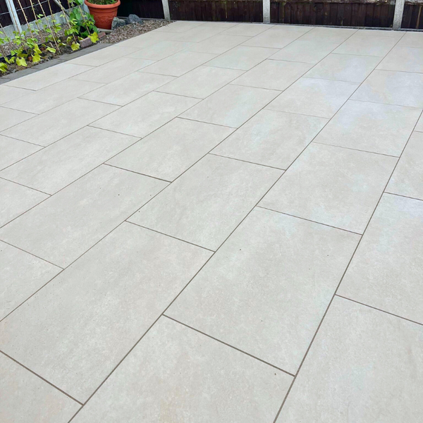Windsor Quartz Porcelain Paving Slabs 900x600x20 MM (21.6 SQM, 40 Slabs Per Pack)