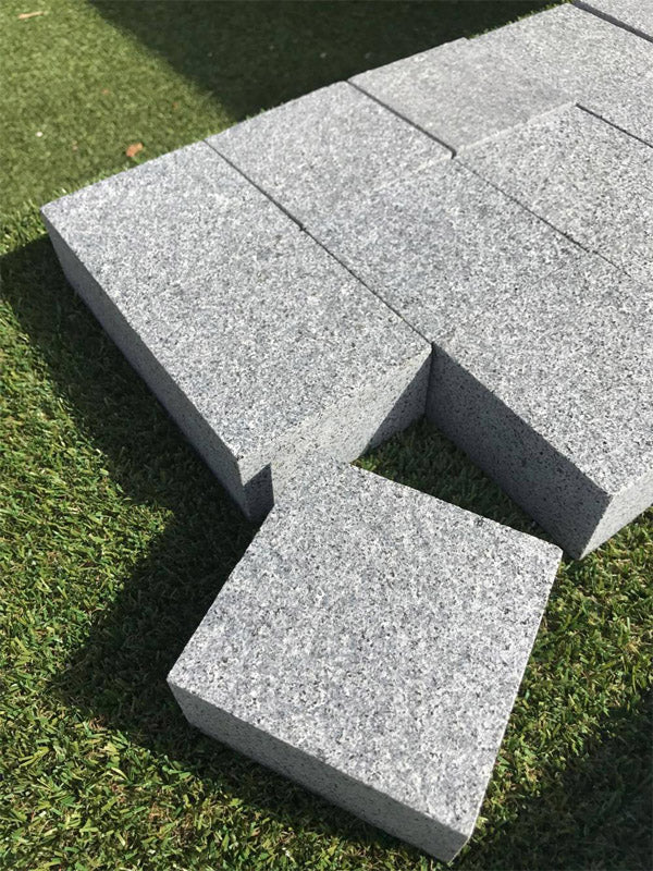 Blue Black Granite Flamed Cobblestone 50 MM
