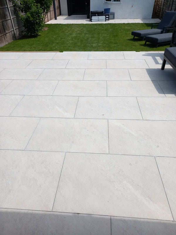 Elegant Yorkstone White Porcelain Slabs – 900x600mm Outdoor Use